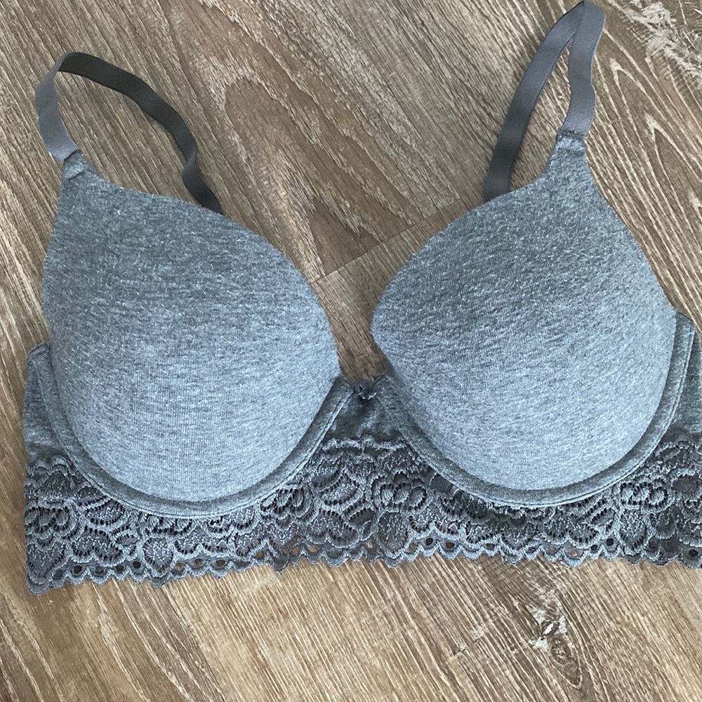 Aerie pretty, gray T-shirt bra with lace, lightly padded with underwire, 34D
